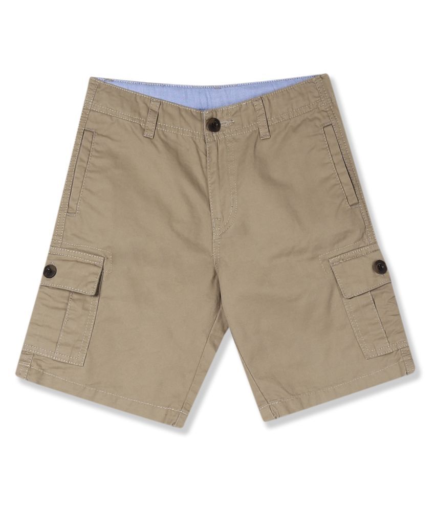 beige cargo shorts mens