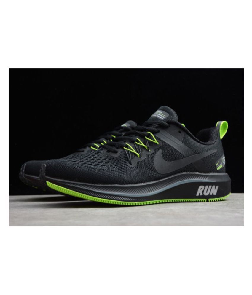 Nike STRUCTURE Black Running Shoes 