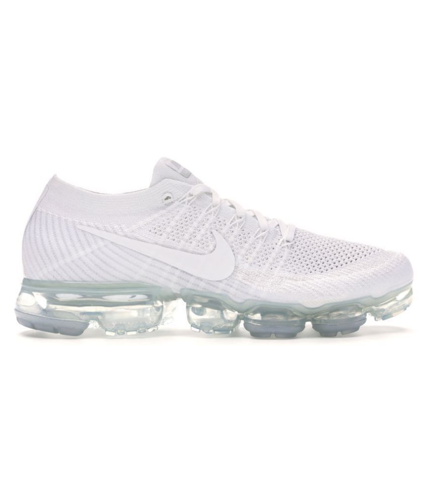 triple white basketball shoes