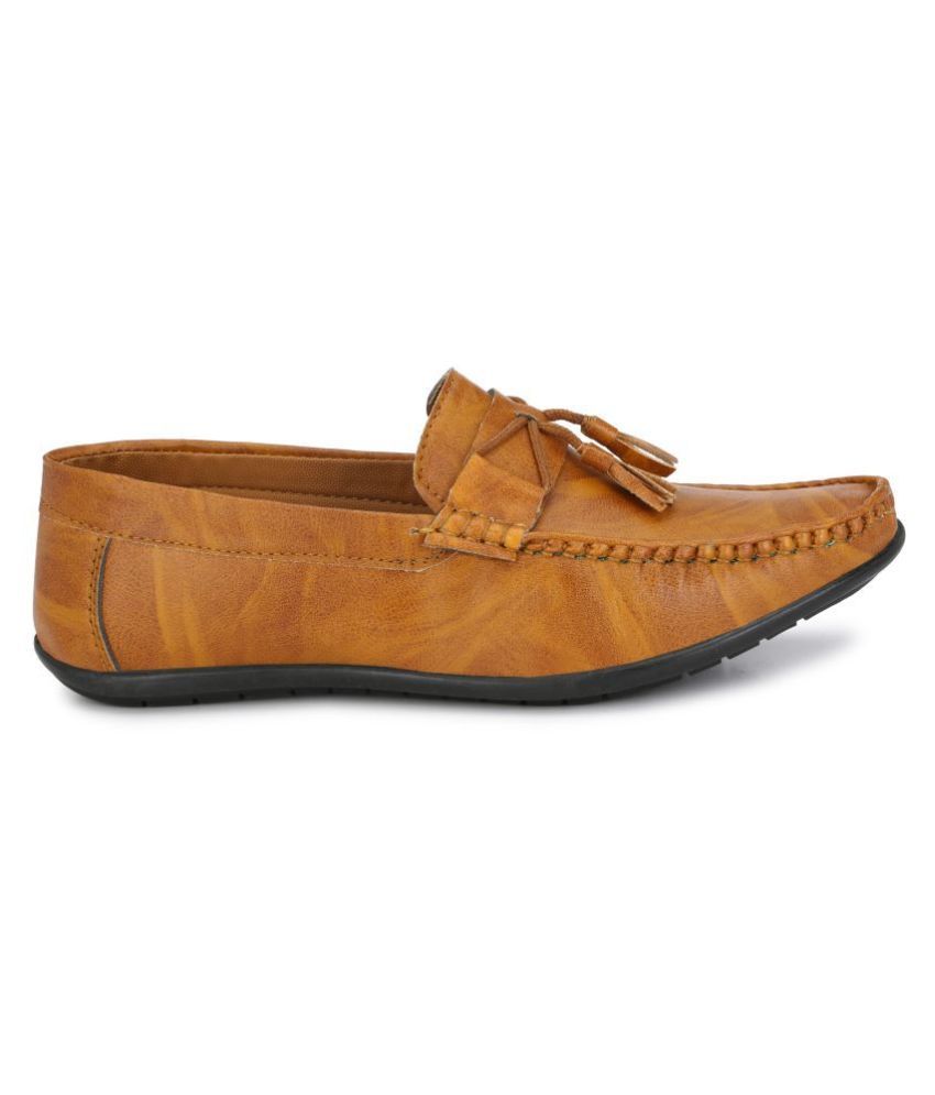 bucik beige loafers
