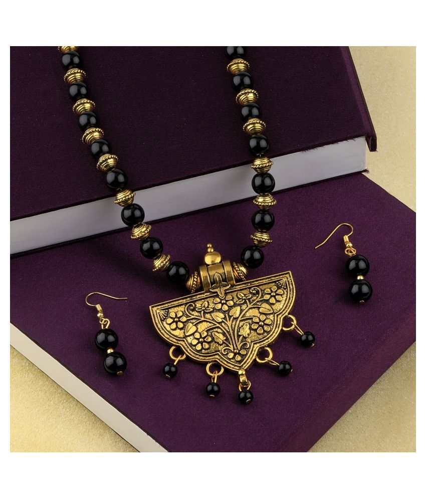     			SILVERSHINE Traditional Adjustable Gold Oxidised Designer Pendant Black Pearl mala set for Women girl