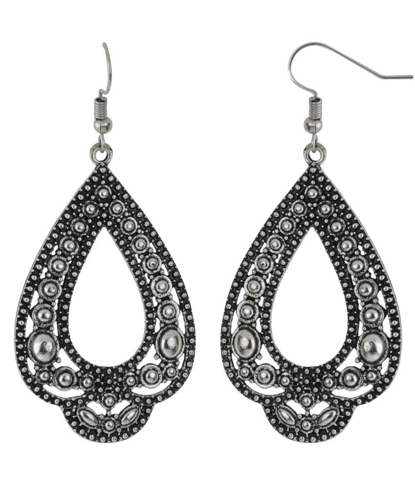     			Silver Shine Silver Droplets Carved Earrings for Women