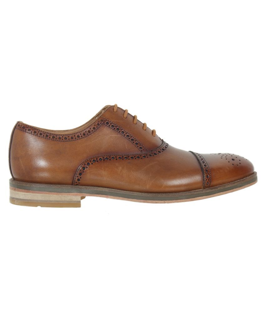 clarks brown oxford