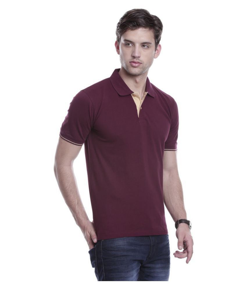 maroon t shirt outfit