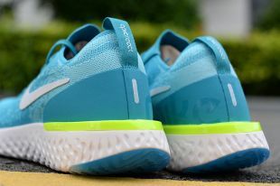 nike epic react sky blue