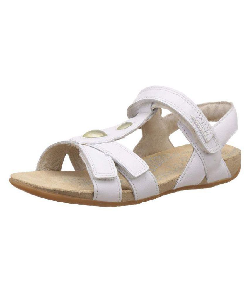 Clarks Girls Fashion Sandals Price in India- Buy Clarks Girls Fashion ...