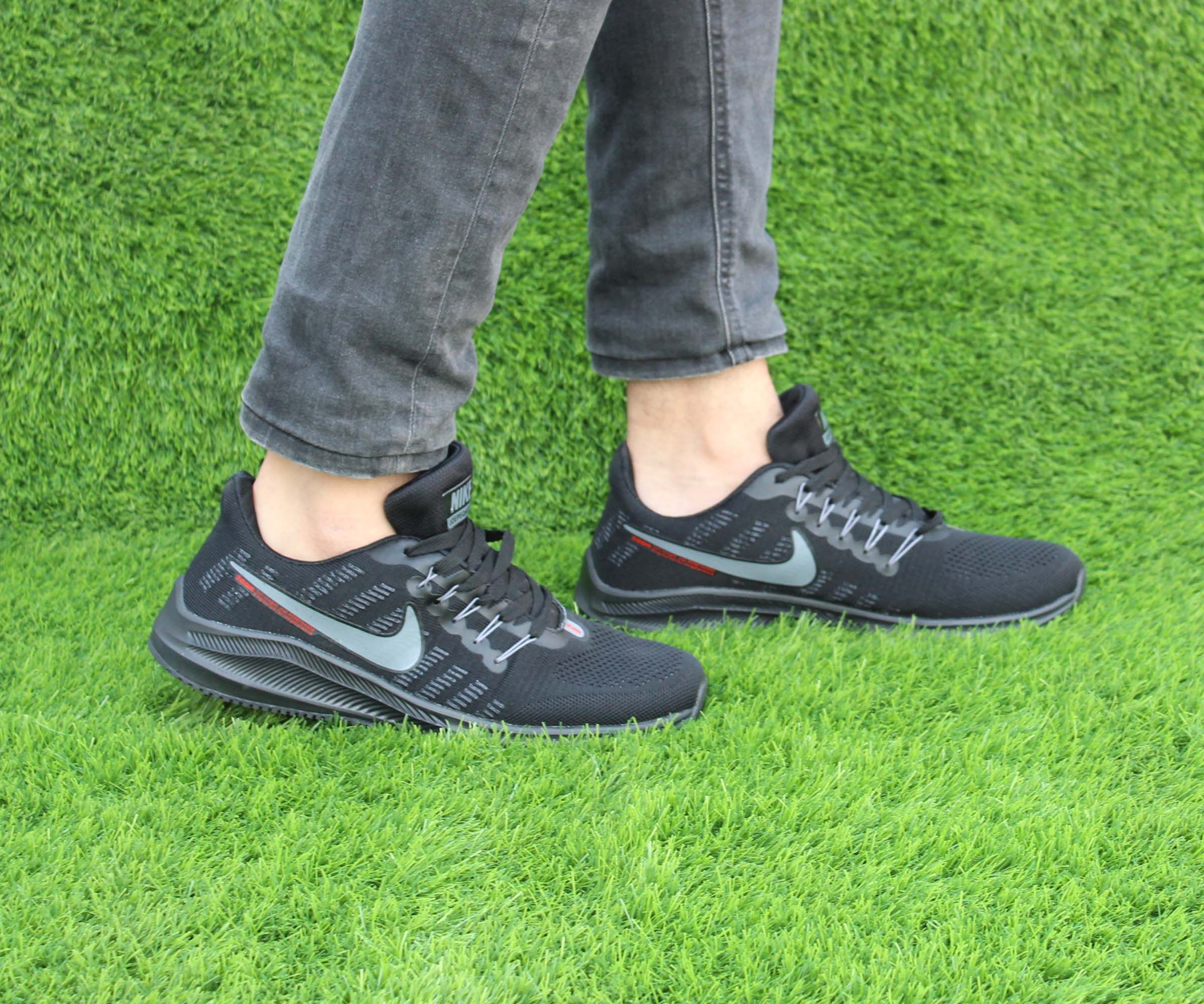 nike joepeqasvsss black