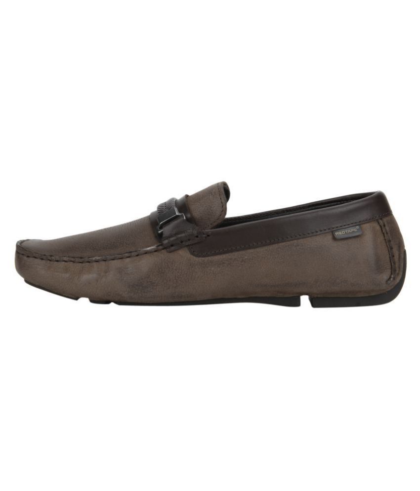 red tape brown loafers online