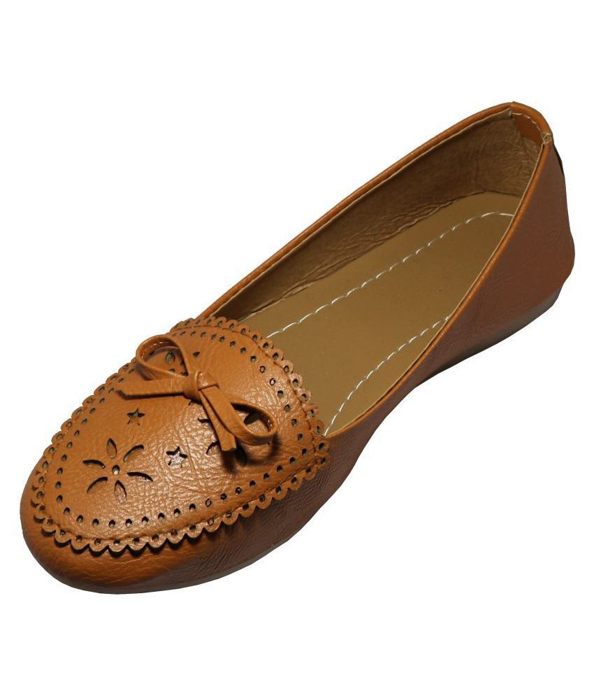 tan leather ballerinas