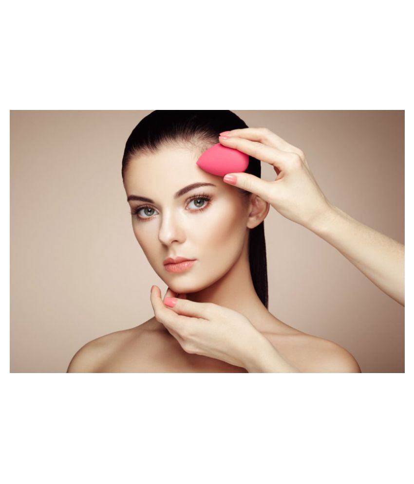 The One Peach Me Perfector Liquid Foundation Light 30 g Buy The One