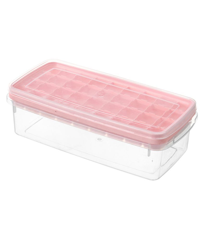 ice cube maker and storage