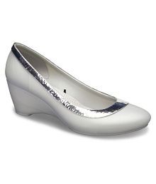 crocs online for ladies
