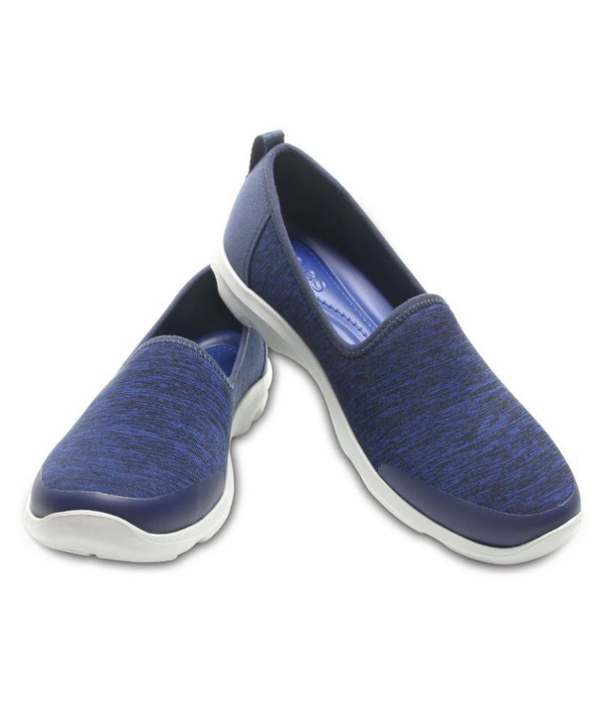  Crocs  Blue  Casual Shoes  Price in India Buy Crocs  Blue  