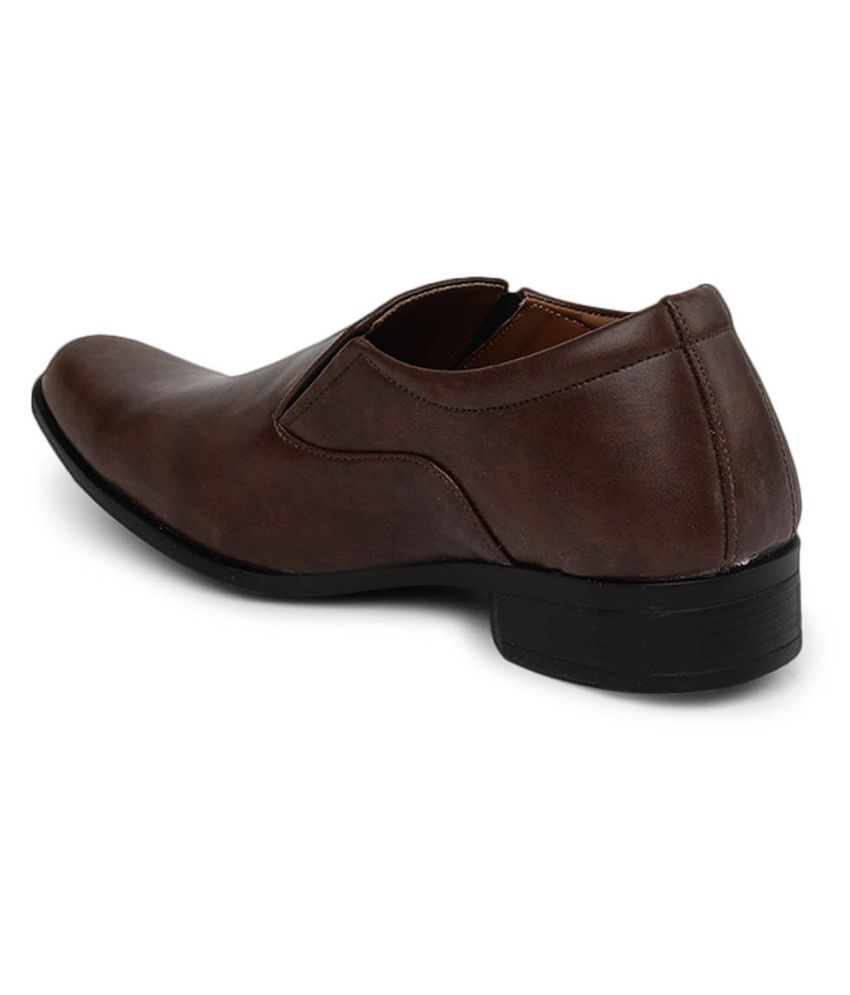 paragon office chappal snapdeal