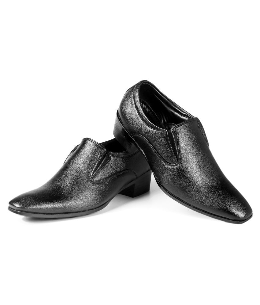     			YUVRATO BAXI Slip On Artificial Leather Black Formal Shoes