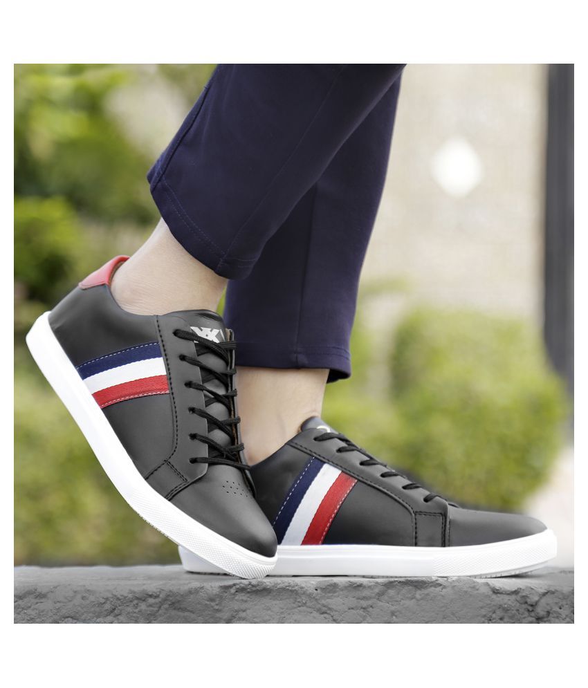     			YUVRATO BAXI Sneakers Black Casual Shoes