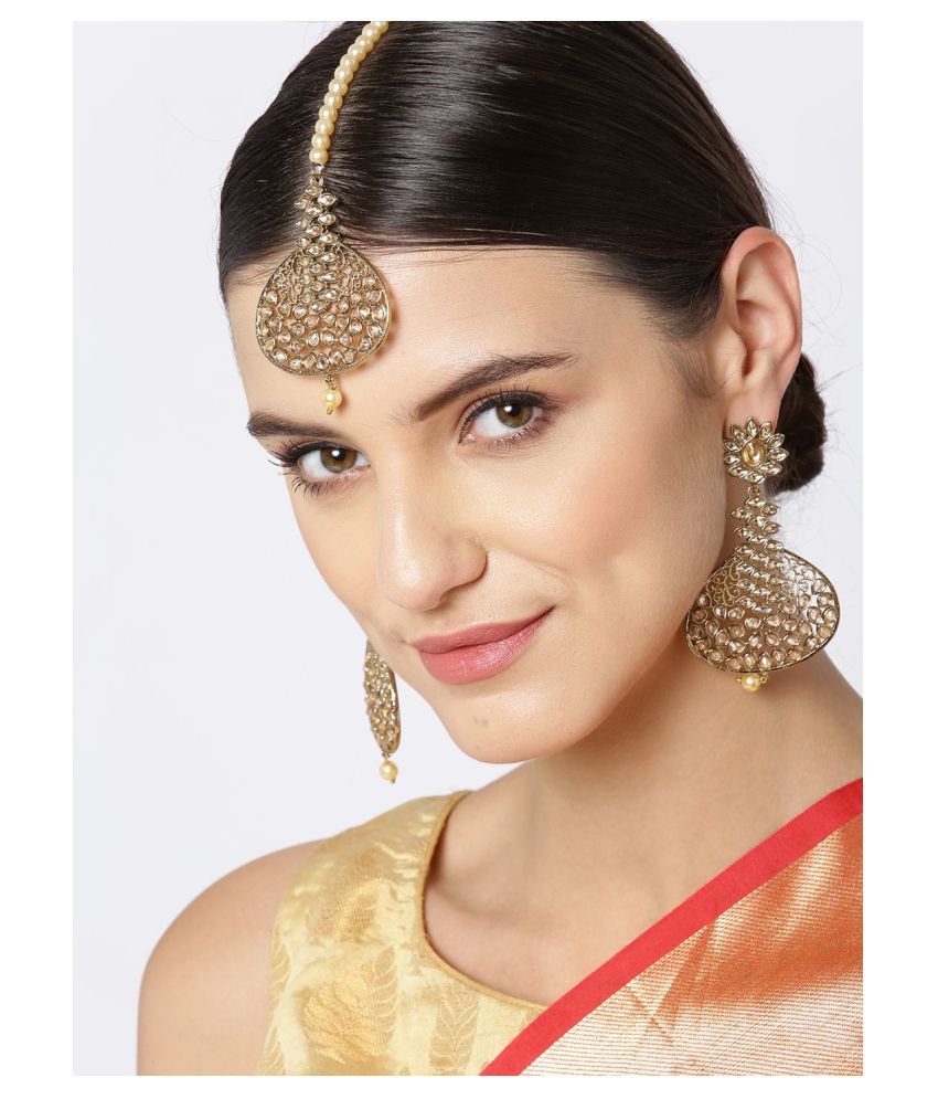     			Priyaasi's Gold Plated Stones and Pearls MaangTikka Set with Earrings