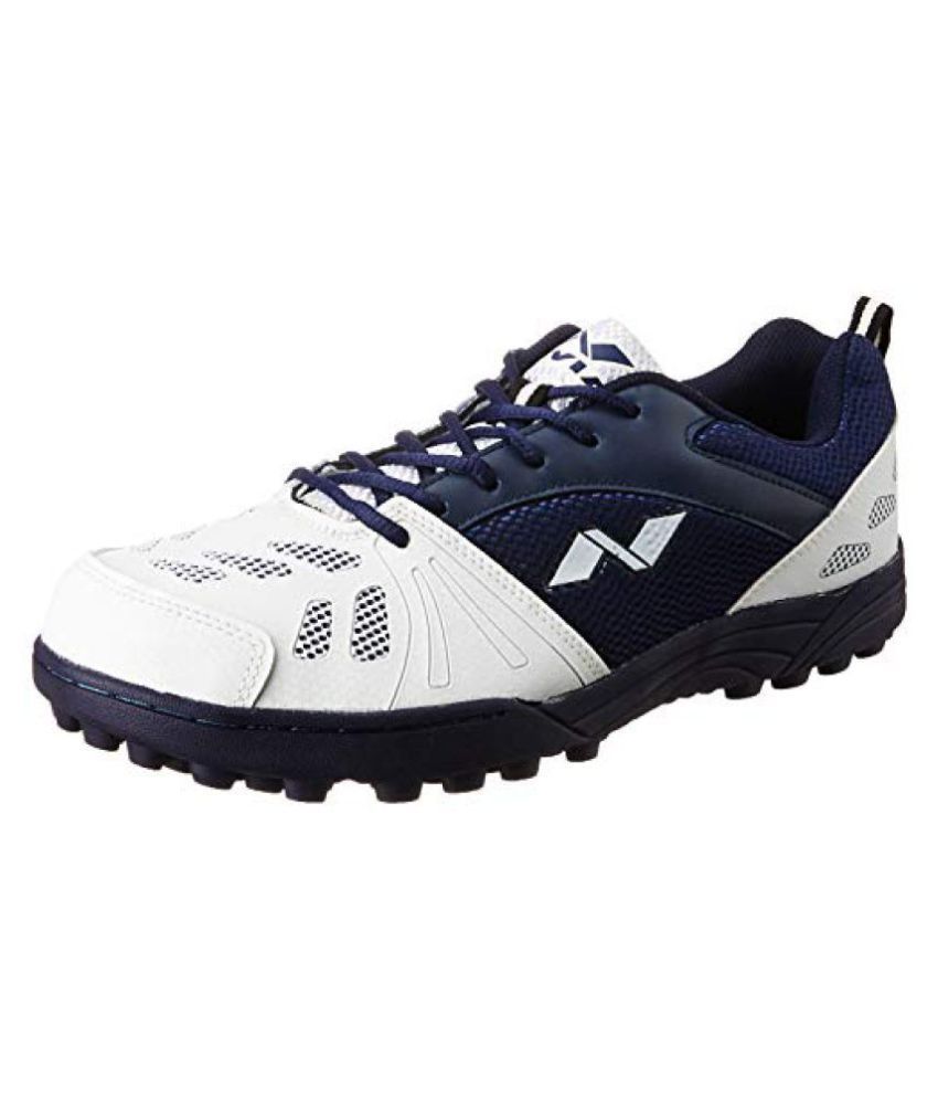 nivia cricket shoes