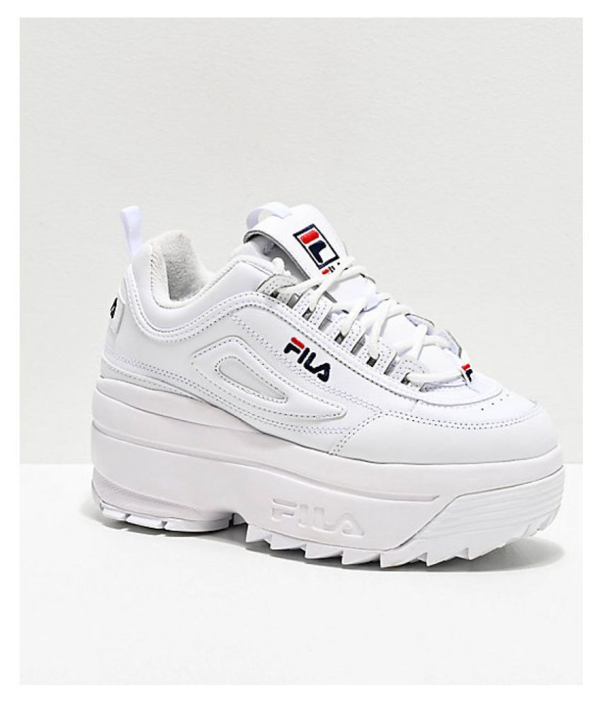 fila disruptor distressed