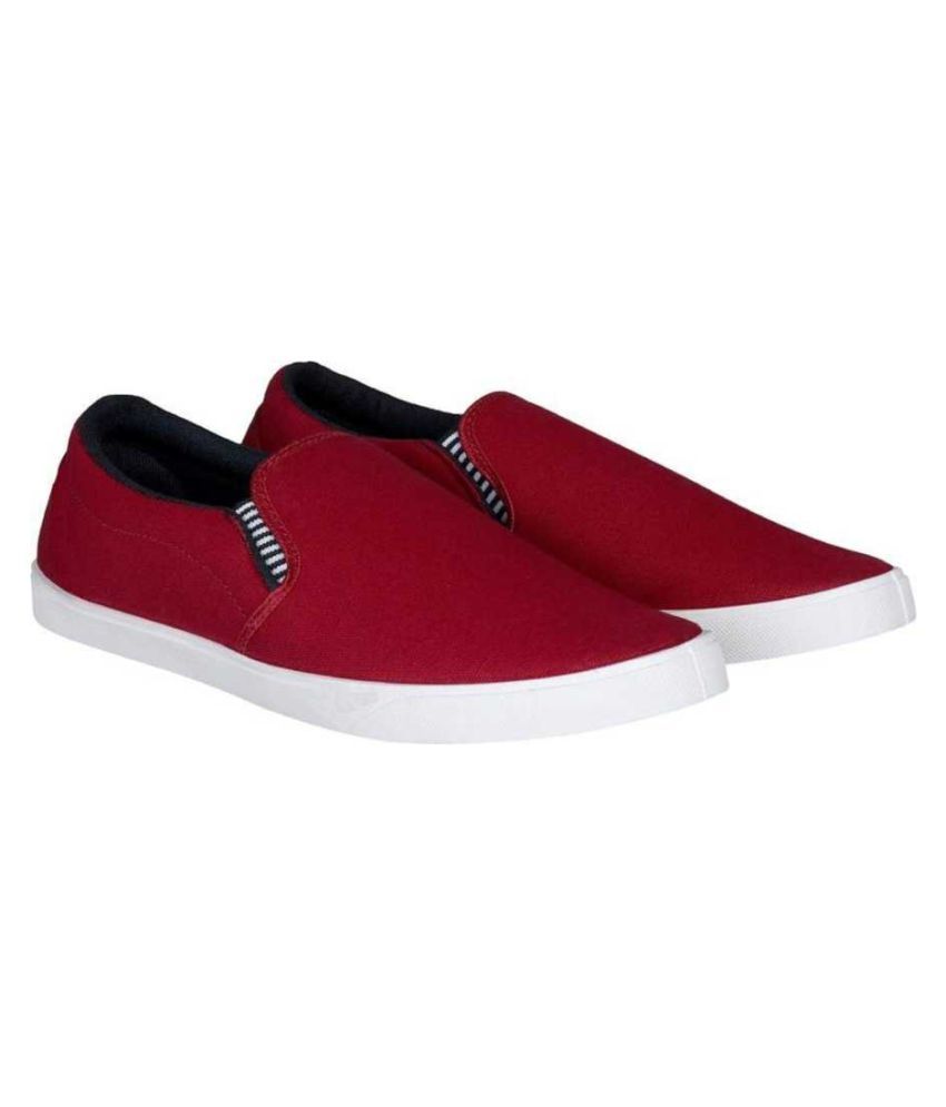     			Jootiyapa Outdoor Maroon Casual Shoes