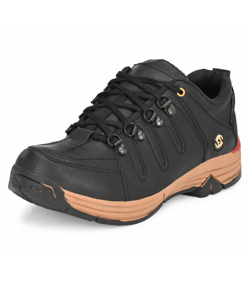mactree black shoes