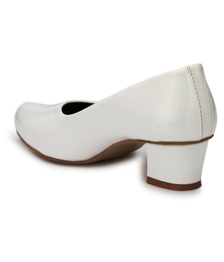 white block heels size 4