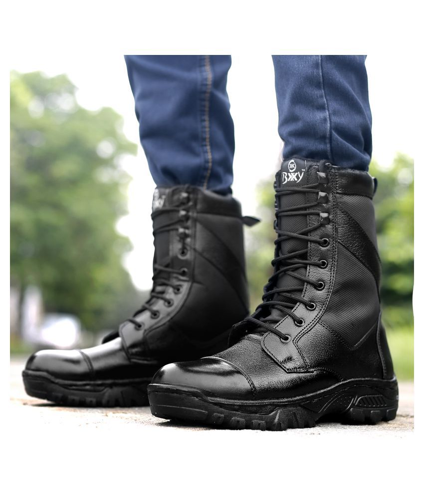     			BXXY Black Hiking & Trekking Boot