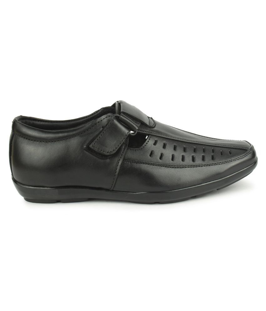  Glisten  Black Leather Sandals  Price in India Buy Glisten  