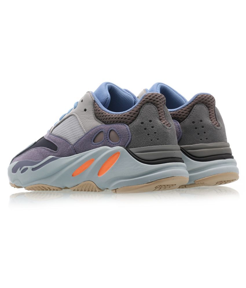 yeezy 700 snapdeal