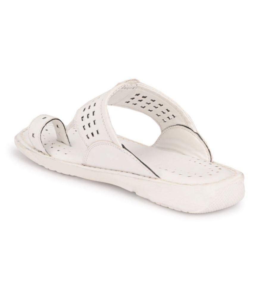 white colour ka chappal