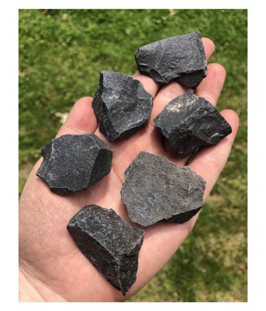black sapphire stone