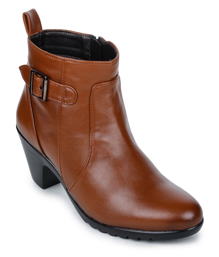bruno manetti ankle boots