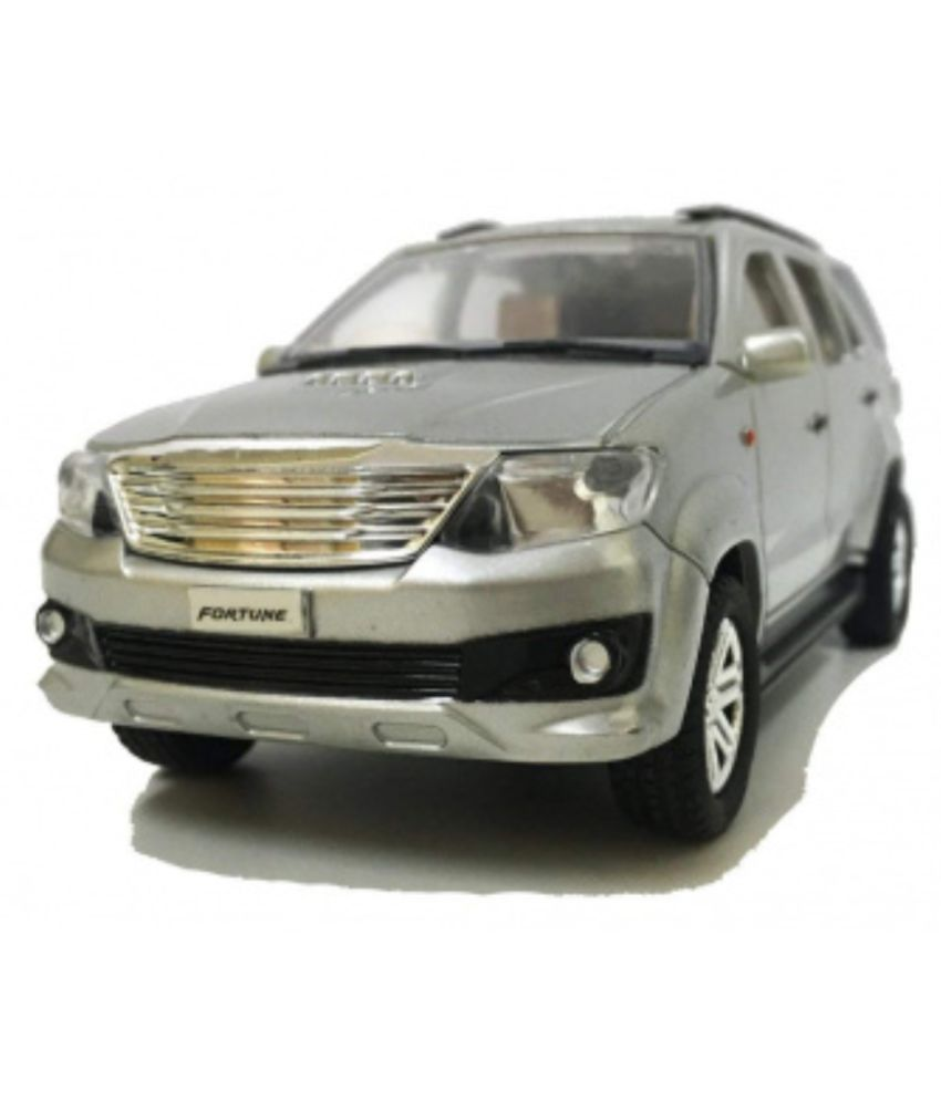 centy fortuner toy car