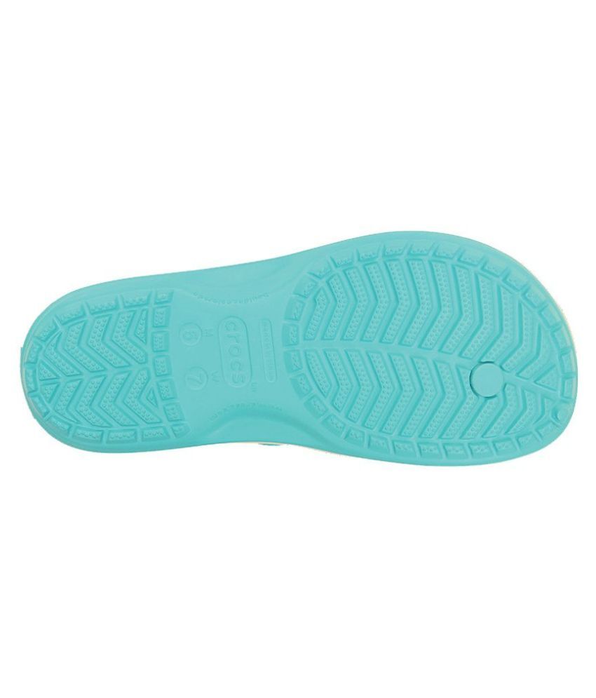 turquoise crocs size 6