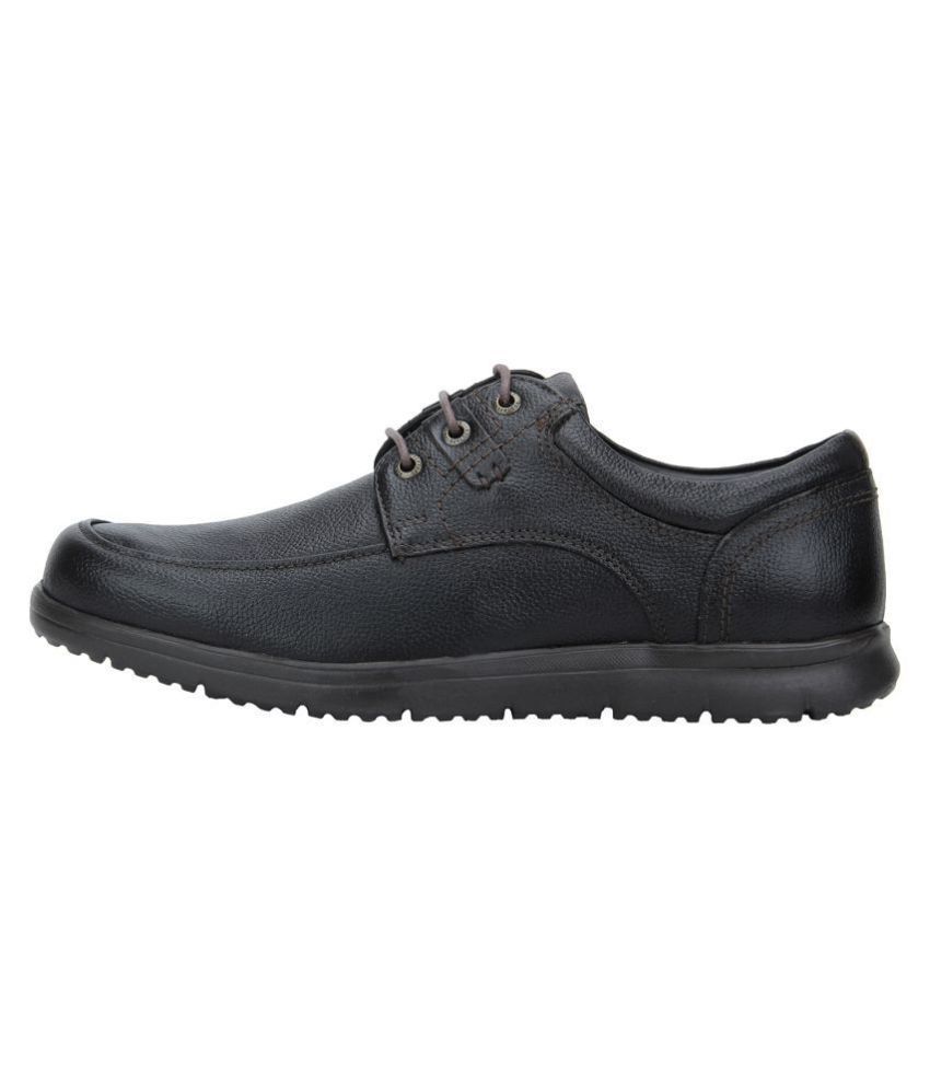 redtape brown leather shoes