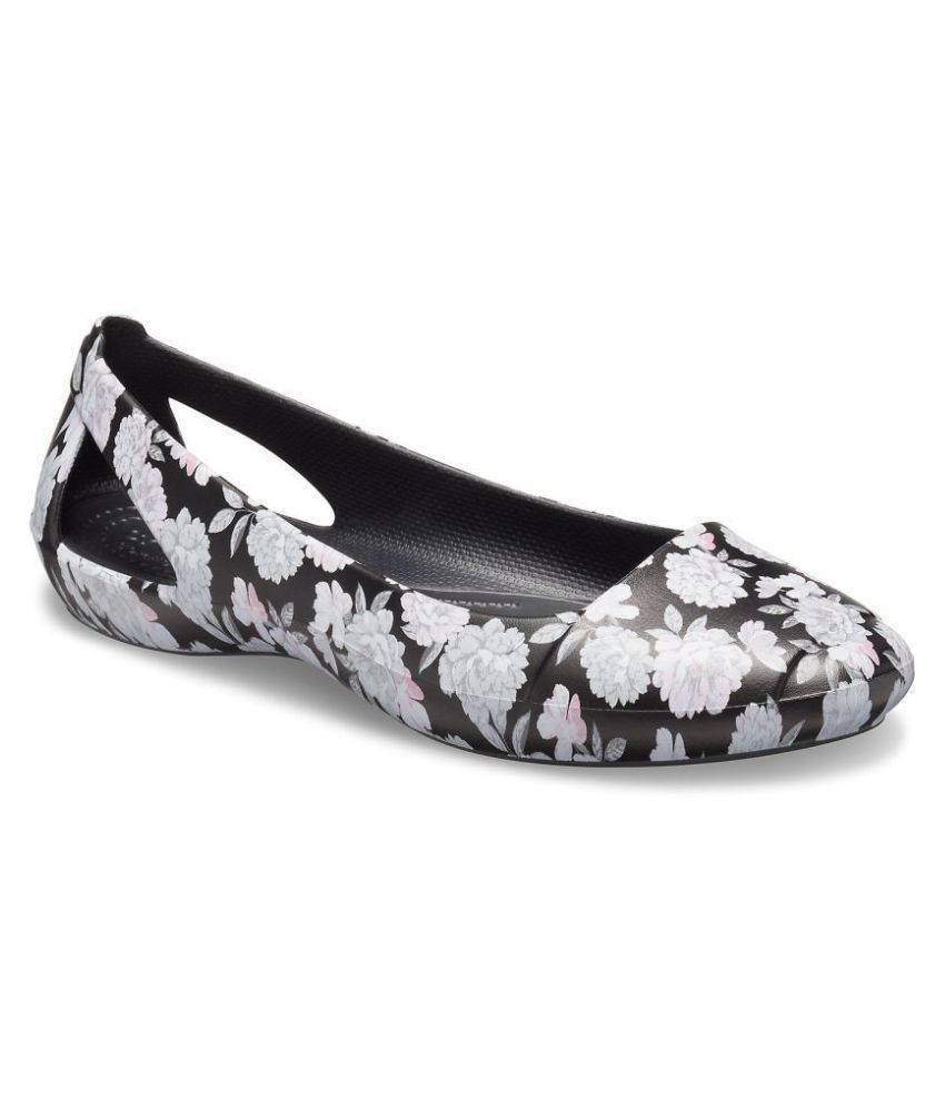 crocs flats pointed toe