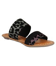 catwalk flat sandals online