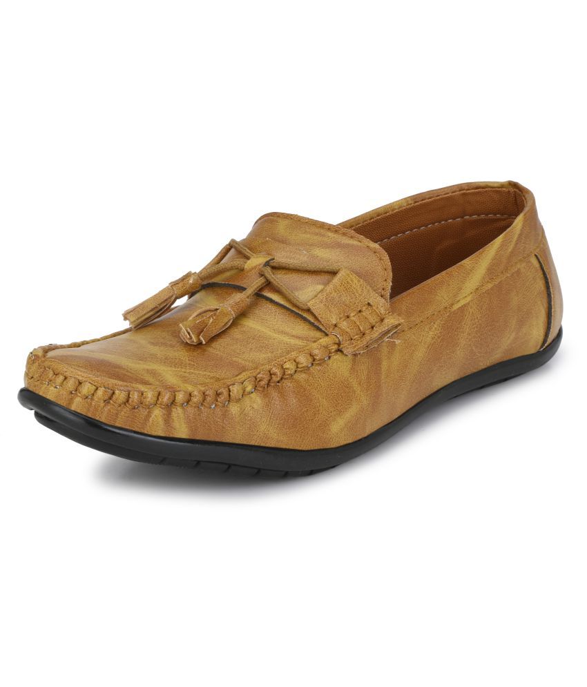 bucik beige loafers