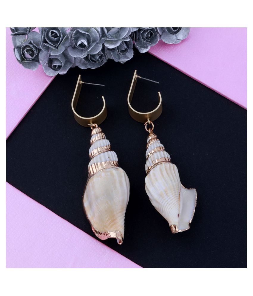     			Silver Shine Unique Deisgner natural Shell Earring For Girls and Women Jewellery