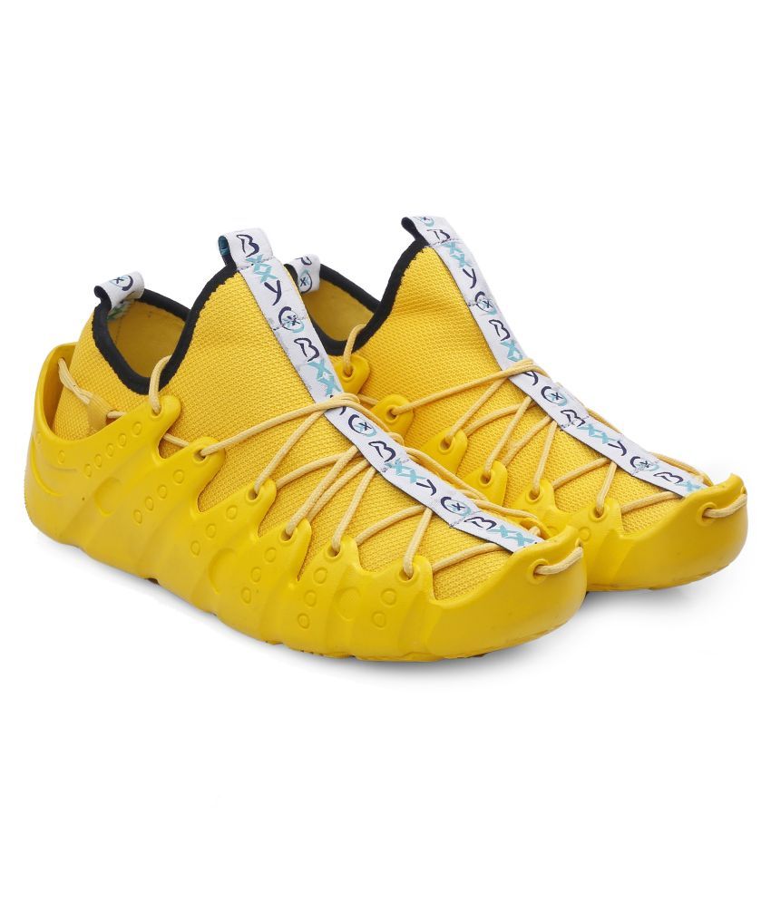     			YUVRATO BAXI Sports Yellow Running Shoes