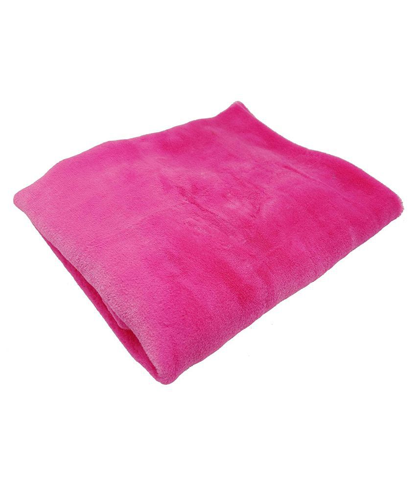     			PRANSUNITA Super Soft Rabbit Carpet Fur Cloth, Size 38" x 32", Hair Length 10 mm, Used for Dresses, Home Furnishing, Soft Toys Making, and Jackets Etc, Colour – Magenta (Dark Pink)