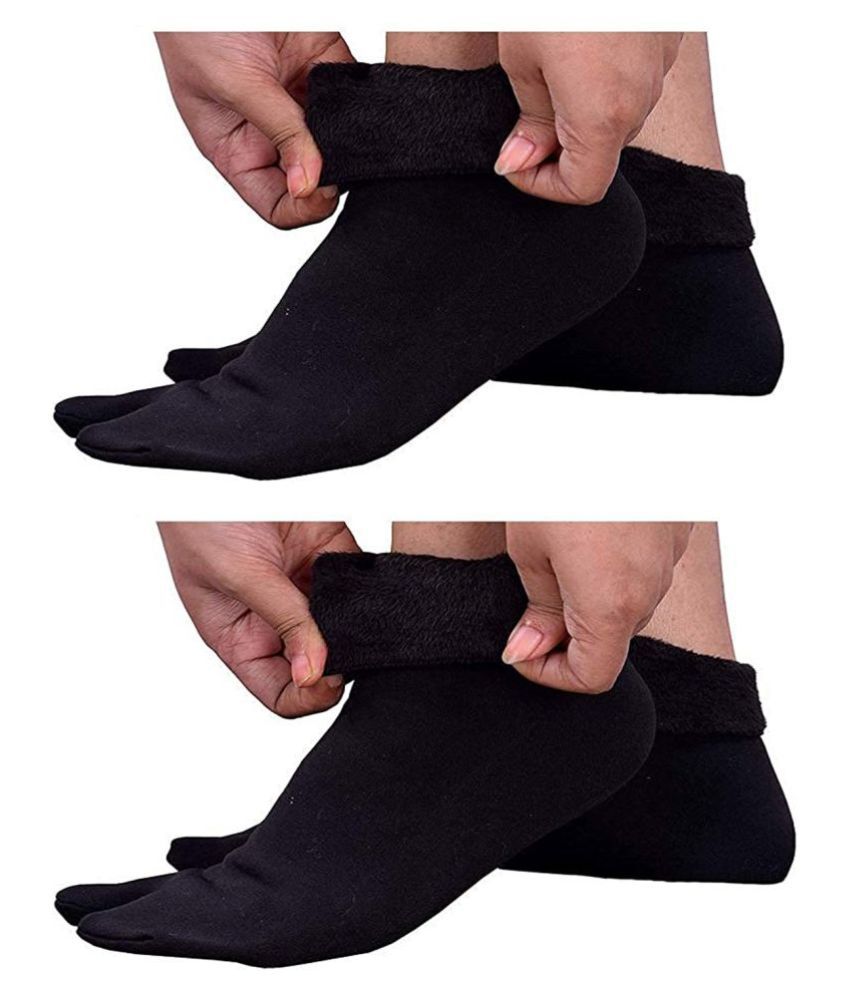     			Pack of 2 Warm Fleece Stretchy Elastic Velvet Socks For Girls/Women (With Thumb, Free Size)