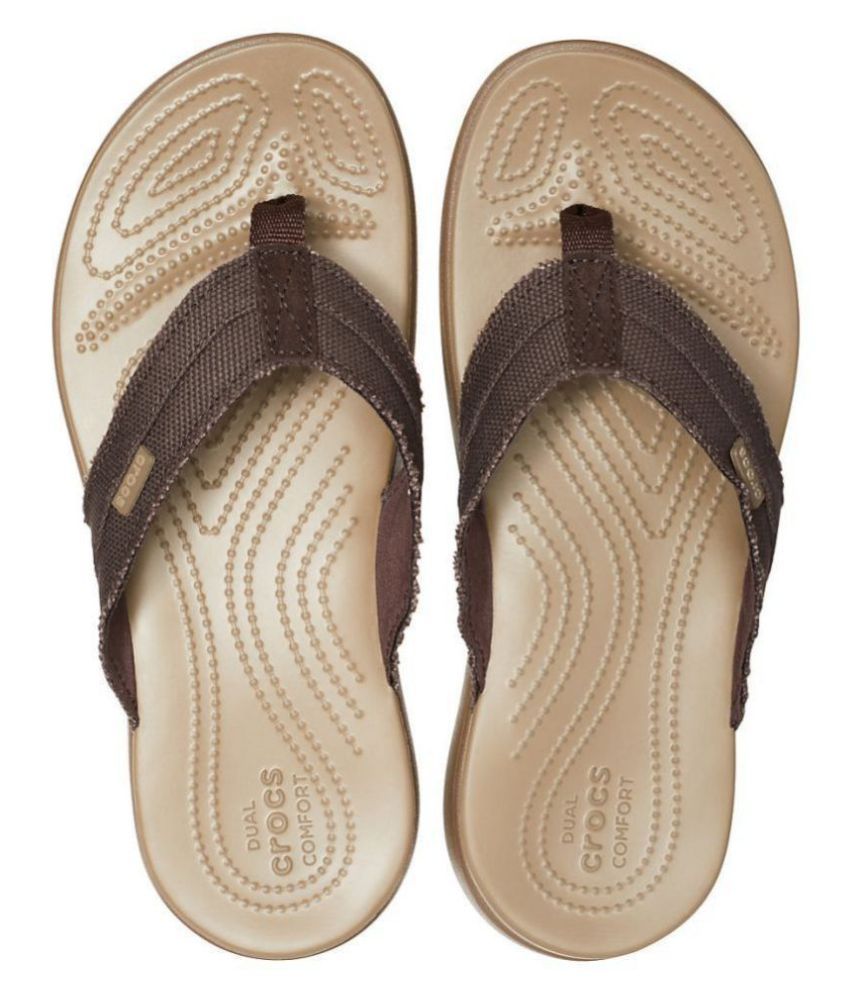 crocs thong style flip flops