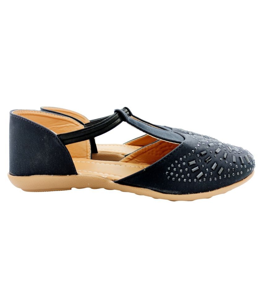 black ballerinas for women