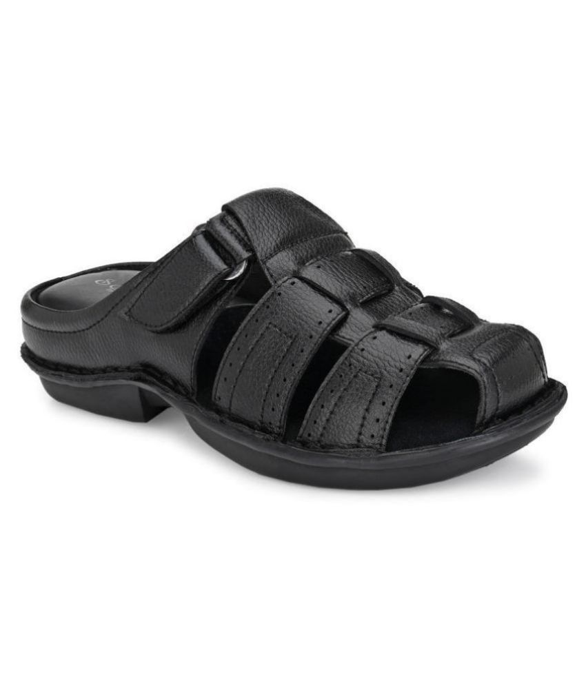     			softio Black Flip Flops