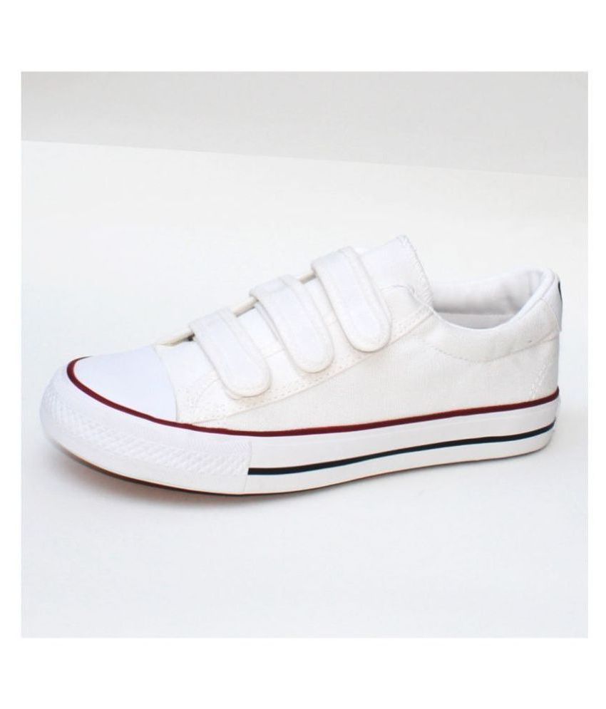 popular trendy white shoes