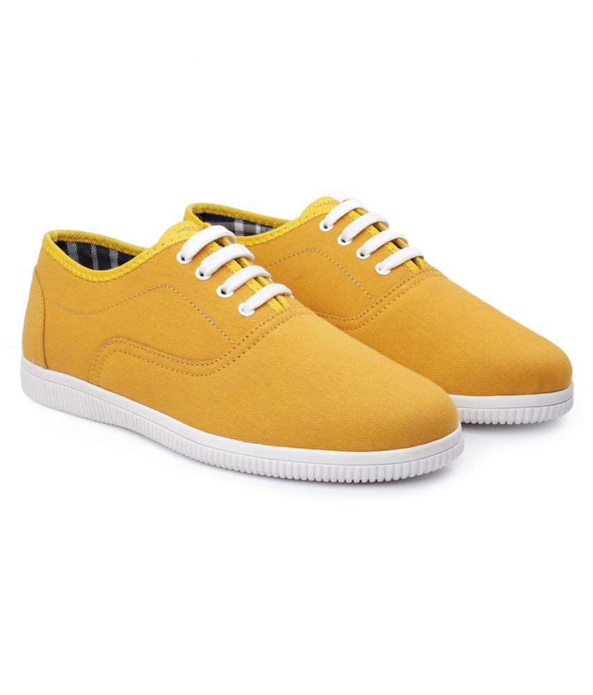     			YUVRATO BAXI Sneakers Yellow Casual Shoes