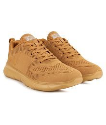 mens tan running shoes