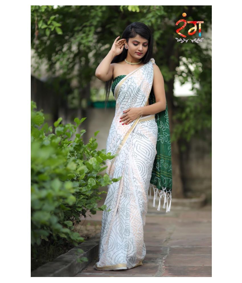 white bandhani saree
