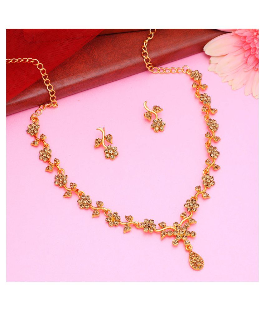     			Sukkhi Alloy Golden Traditional Necklaces Set Collar